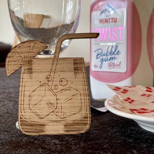 cocktailglas af træ