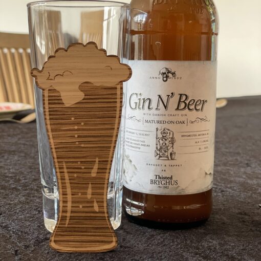 ølglas dekoration af træ