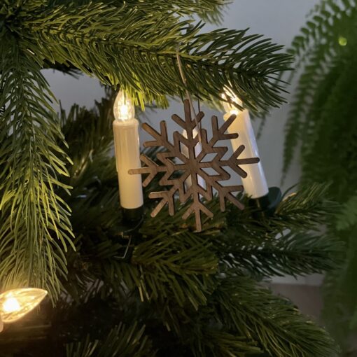 Juletræspynt af træ - Snefnug