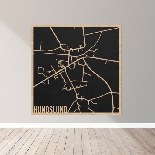 Hundslund - Bykort plakat i træ