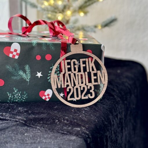Julekugle - Jeg Fik Mandlen 2025 - Billede 3